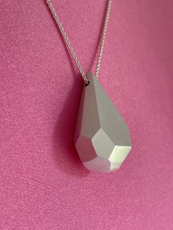 Kette mit Anhänger Steinform – Bild 4