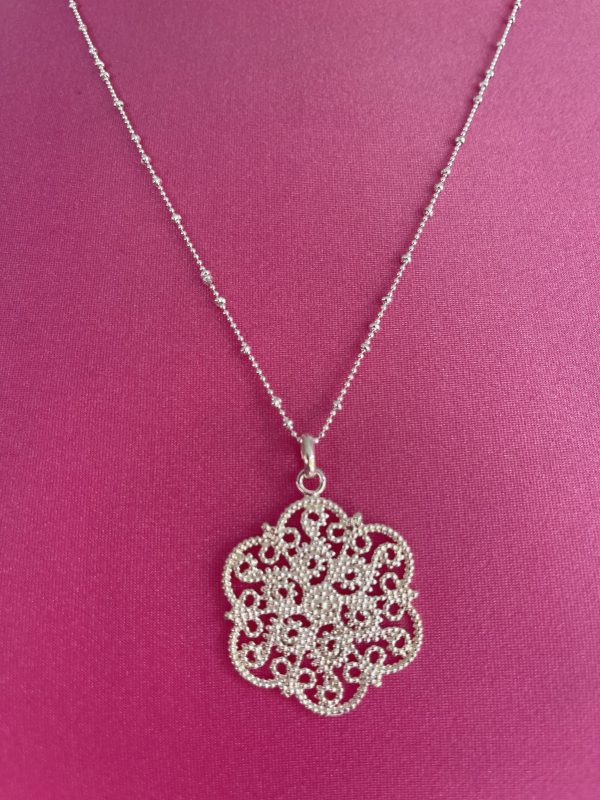 Kette mit Anhänger Ornamente – Bild 5
